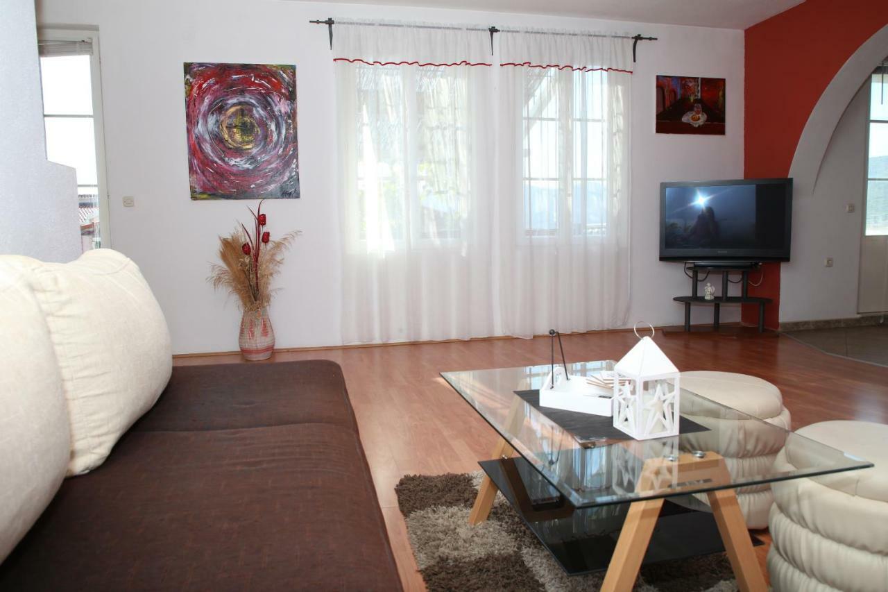 Apartment Poseidon Trogir Exterior photo